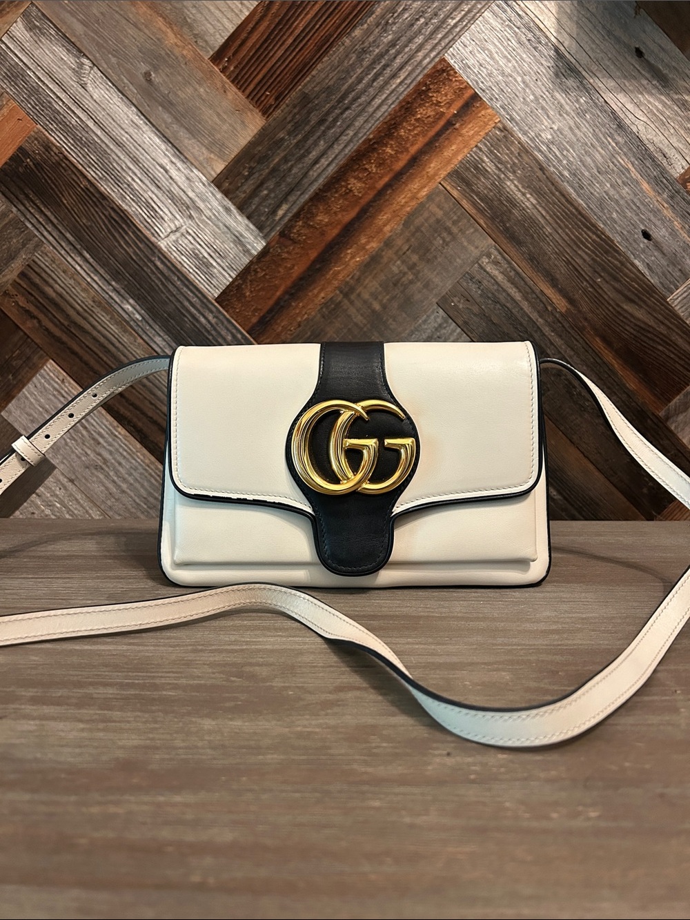 Gucci Arli Crossbody Bag